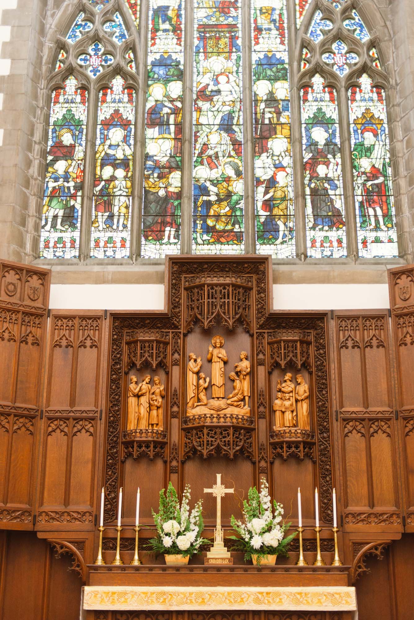 Episcopal Church Of The Redeemer Wedding Alter Arrangements
