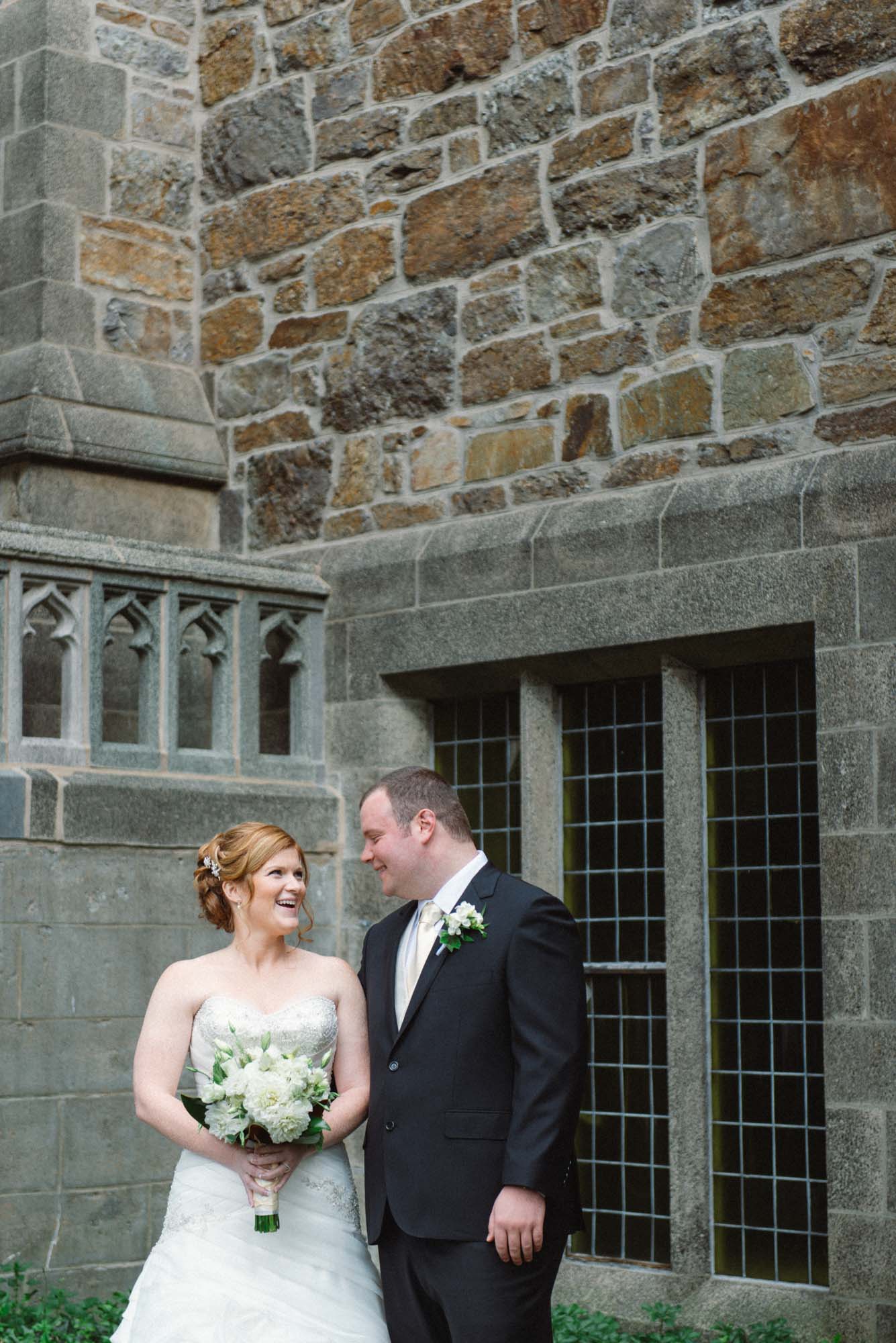 Bride And Groom Portraits Church Of The Redeemer Stone Exterior