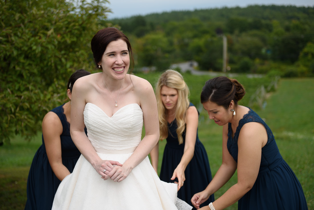 Bridesmaids Bustle Bride's Wedding Dress