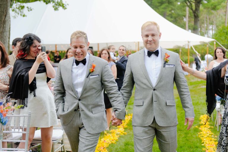 How to Walk Down the Aisle in LGBT Weddings